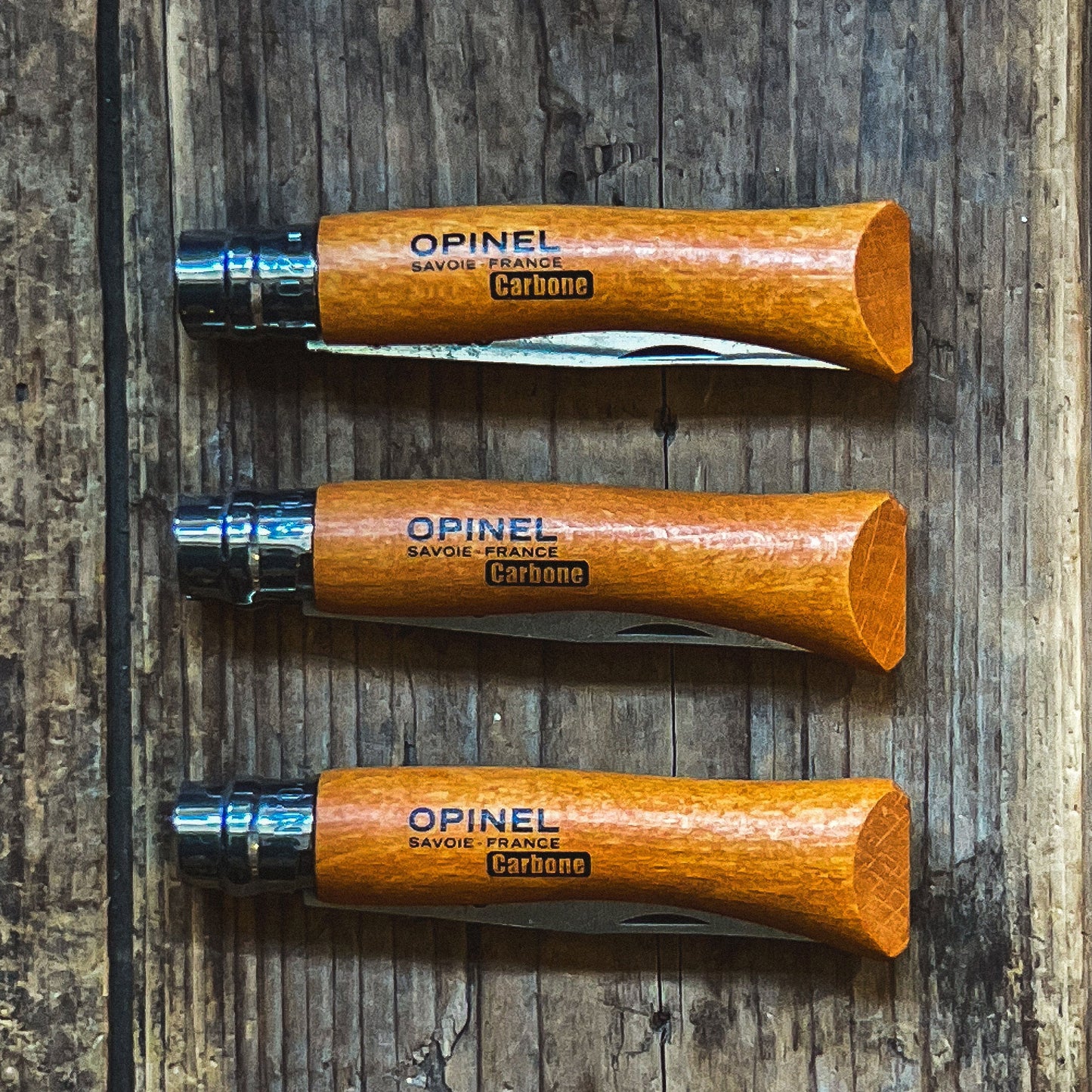 Couteau carbone fermant N°07 Opinel