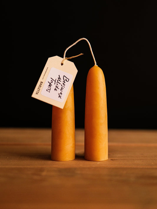 Paire de bougies à pied large - Barletta Bees wax