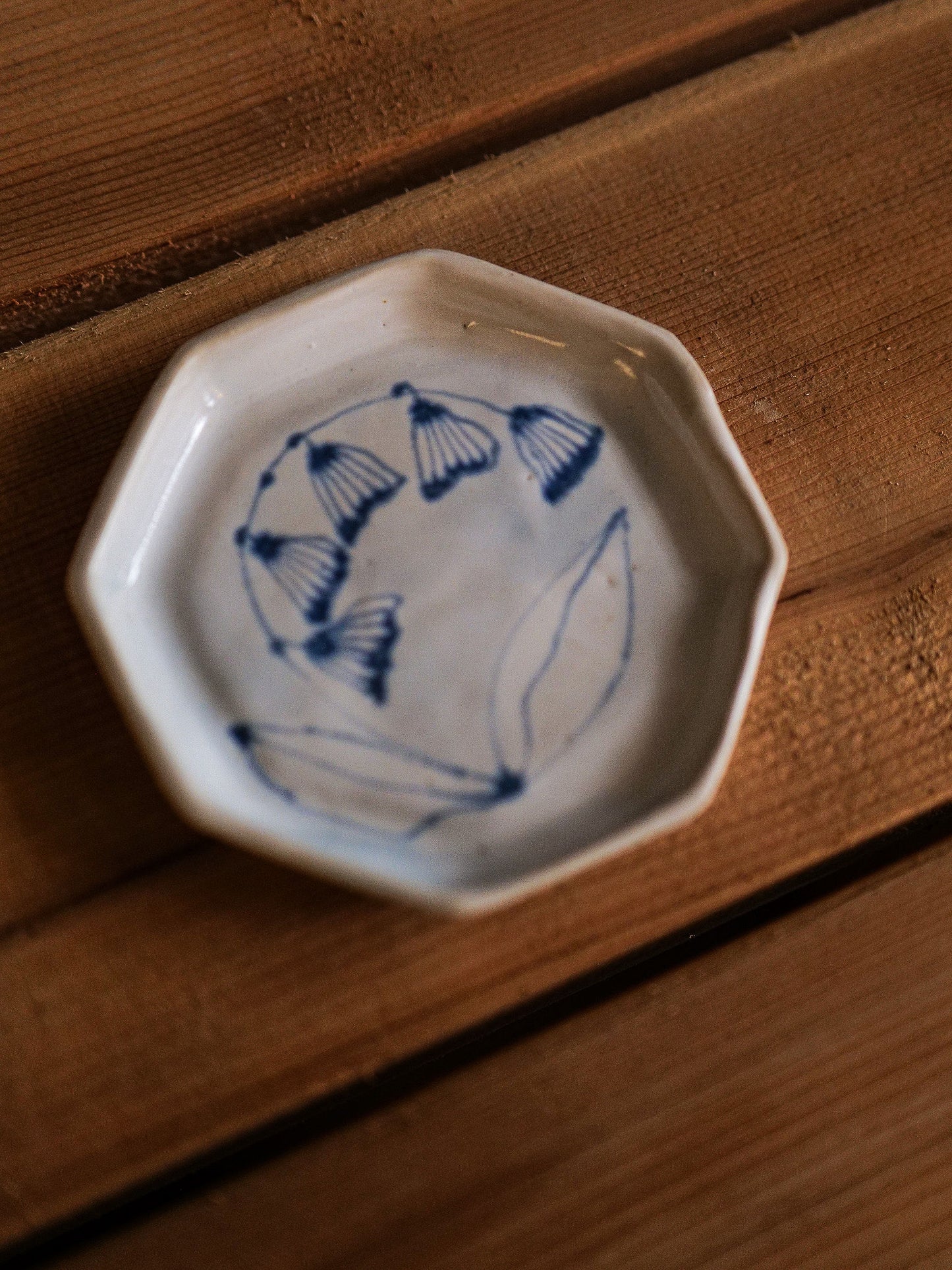 Assiette octogonale petite Blanche Spako Clay