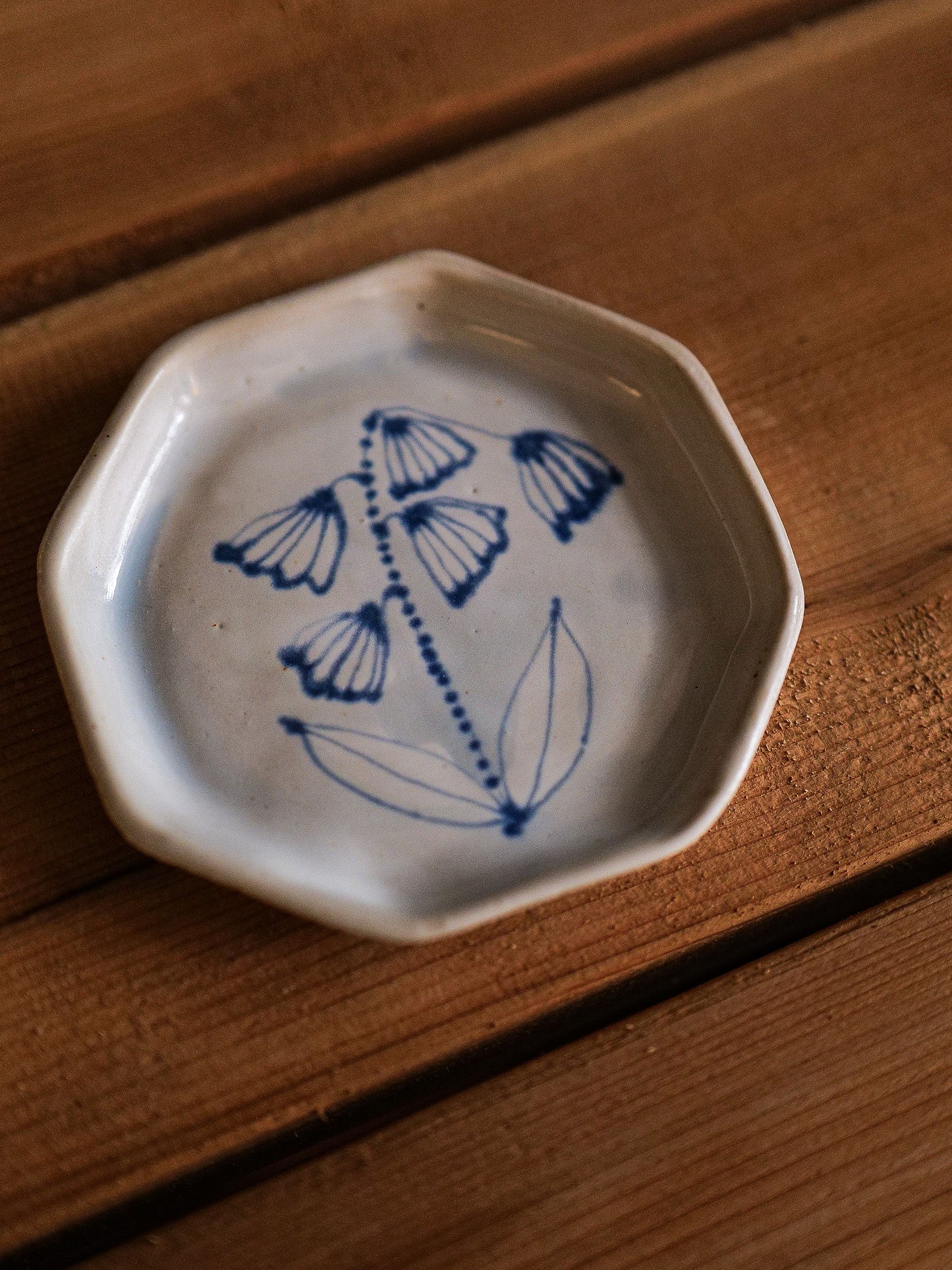 Assiette octogonale petite Blanche Spako Clay